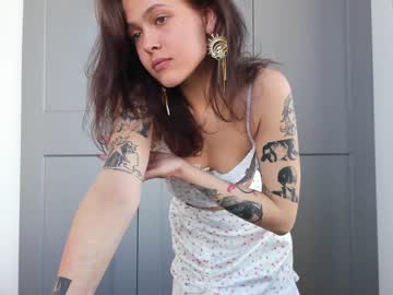 girl adriana_hill image #2094747