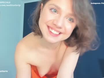 girl stellawells image #3393549