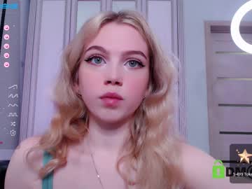 girl small_blondee image #3426919