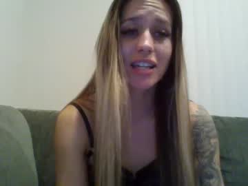 chaneld naked cam