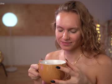 girl chillwithkira image #3211430