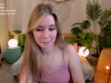 girl milablush image #3301539