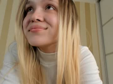 girl julydean image #3921568