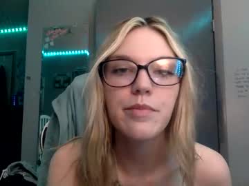 lindsey_love122 naked cam