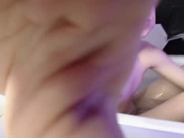 lillariss naked cam
