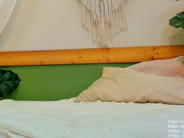 girl milablush image #3286343