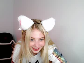 girl shy_blondiee image #3675214