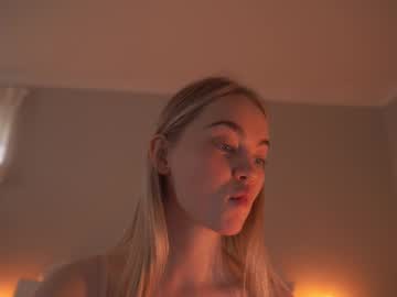 bibi_it_is naked cam