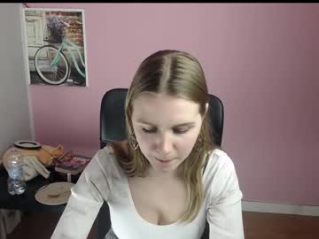 girl nextdoorgir_l image #3918829