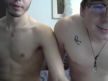 suarez000 naked cam