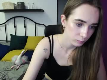 carolin_e naked cam