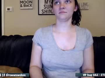 girl rowanswolves image #619992