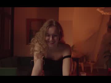 girl chillwithkira image #1358677