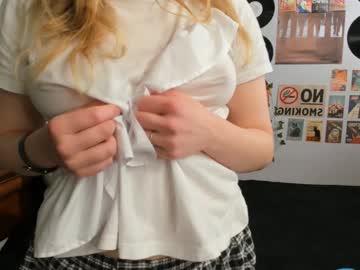 girl albertadunnuck image #4037573