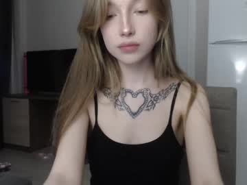 girl cringecringecringe image #1043161