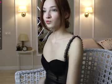 girl _guesswhat_ image #911101