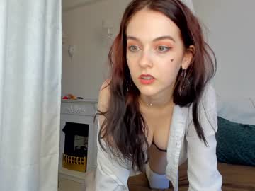 girl babbysonfiree image #2570215