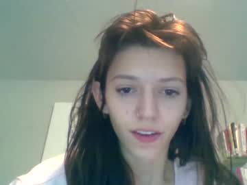 squirting_diamonds naked cam