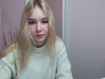 girl lila_page image #1168442