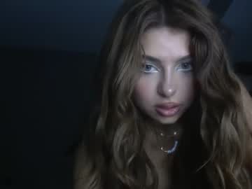 saraellison naked cam