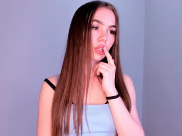 girl joanstrickland image #3918713