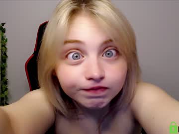 girl shy_blondiee image #3855088