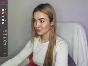 girl yourvirusqueen_ image #2286657
