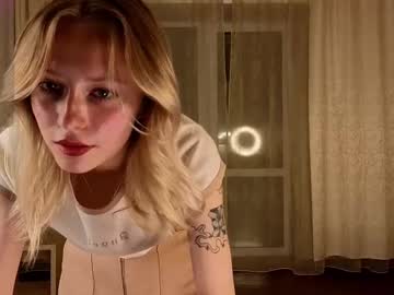 girl lynettedendy image #4076255