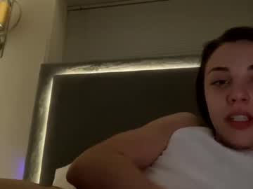 jewelesbabexo naked cam