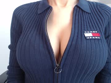 girl eat_mee_out image #1569718