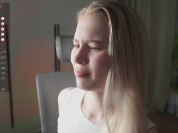 girl sonyaericsson image #3989004
