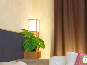 riskyteasse naked cam