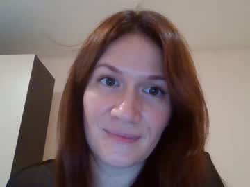 angelinafox1 naked cam
