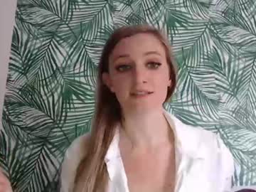 girl glutenfreehulahoops image #1487765