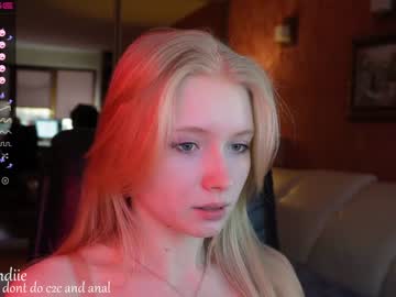 girl bestblondiiecb image #3858899