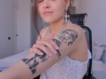 girl adriana_hill image #2087489