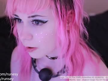 girl runesy image #1935434