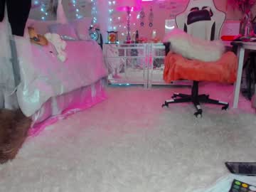 girl butterybubblebutt image #3168869