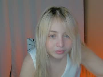 girl shy_blondiee image #3654202