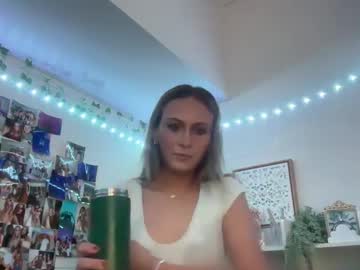 girl alygator24 image #4057318