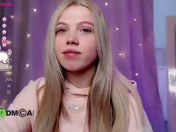 girl small_blondee image #3334878