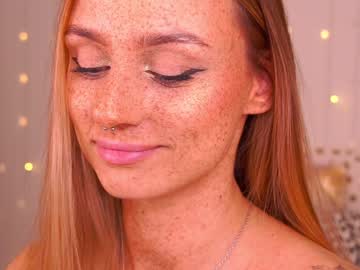 girl artease image #3223462