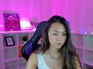 amely_moore naked cam