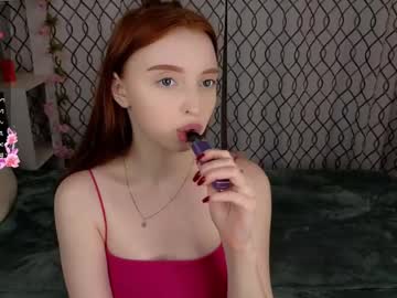 lilleylakiki naked cam