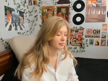girl albertadunnuck image #4037581