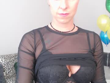 girl emerald_kittycat image #3844306