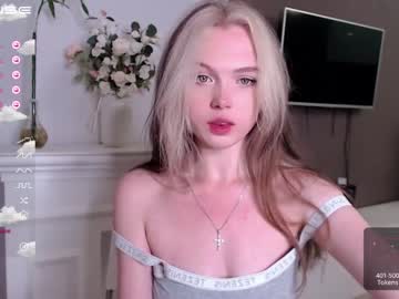 girl small_blondee image #2334844