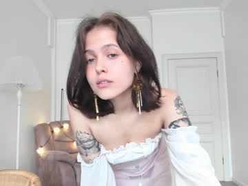 girl adriana_hill image #2160442