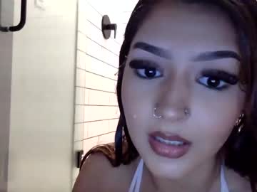 girl petitelatina6969 image #3975099