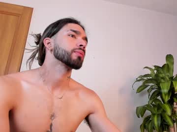 tarzanylobo naked cam